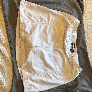 Izod tennis or golf skirt size medium